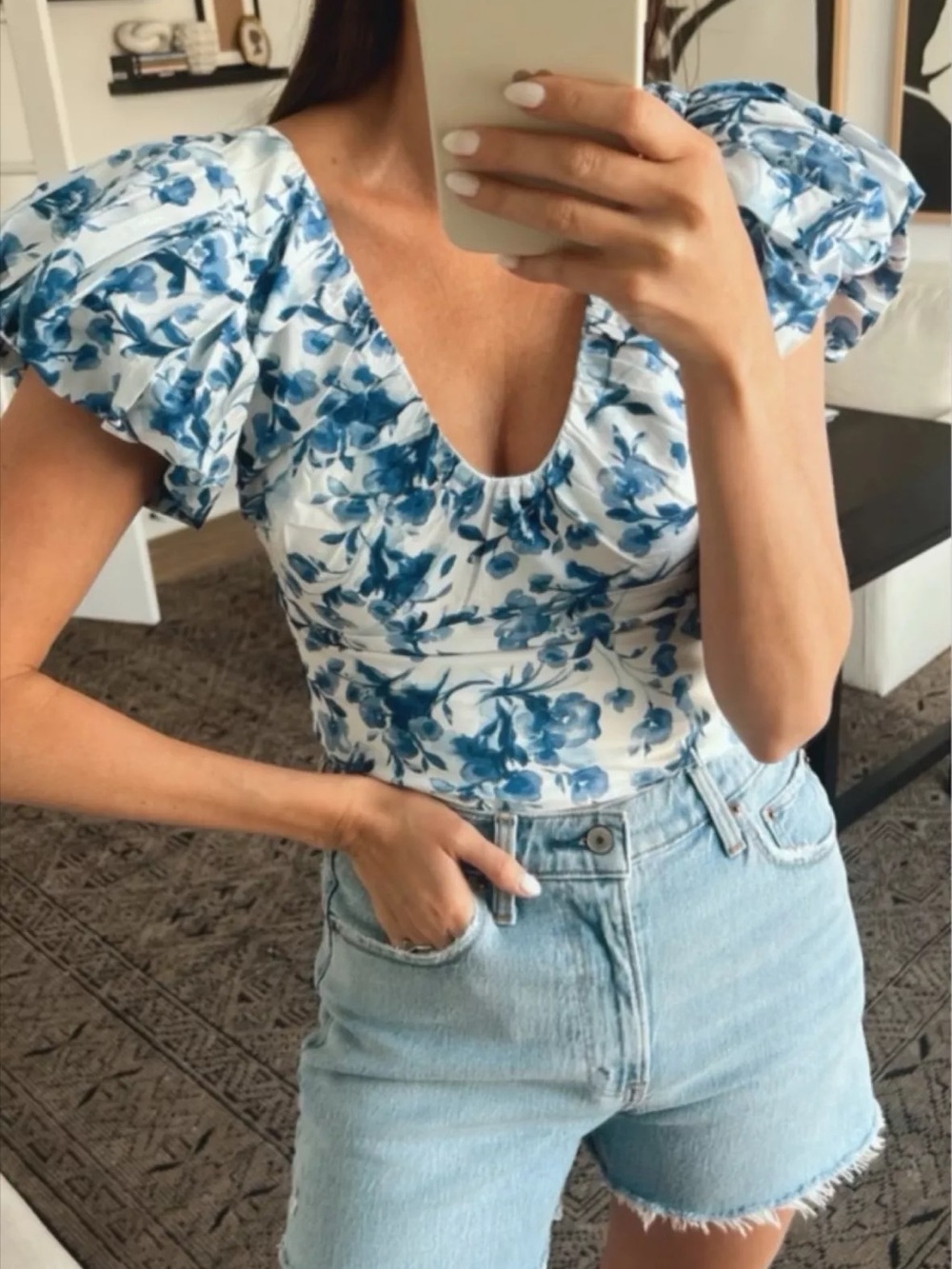 Women’s Abercrombie & Fitch Blue Floral Puff-Sleeve Scoop Neck Top